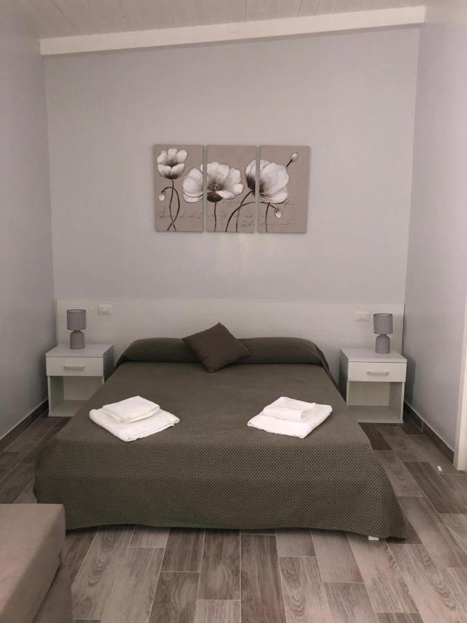B&B Vittorio Emanuele Чиро-Марина Экстерьер фото