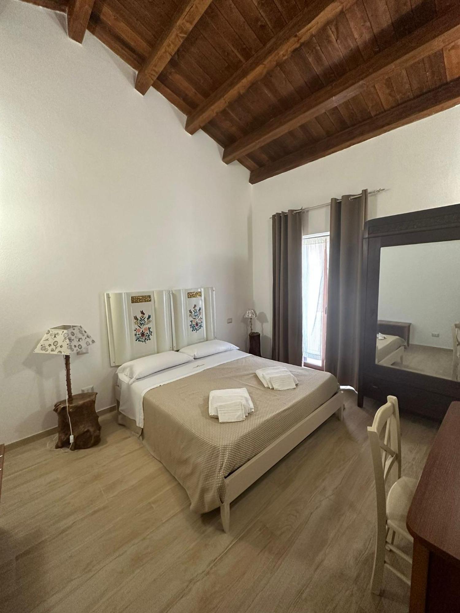 B&B Vittorio Emanuele Чиро-Марина Экстерьер фото