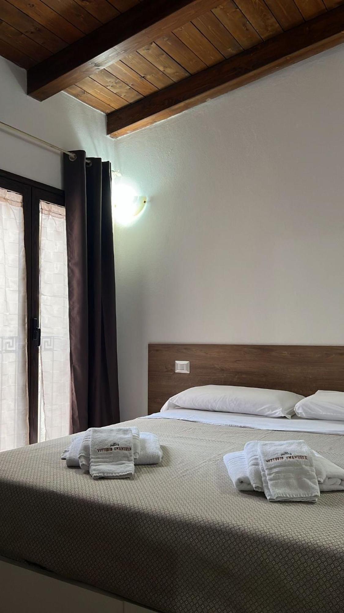 B&B Vittorio Emanuele Чиро-Марина Экстерьер фото