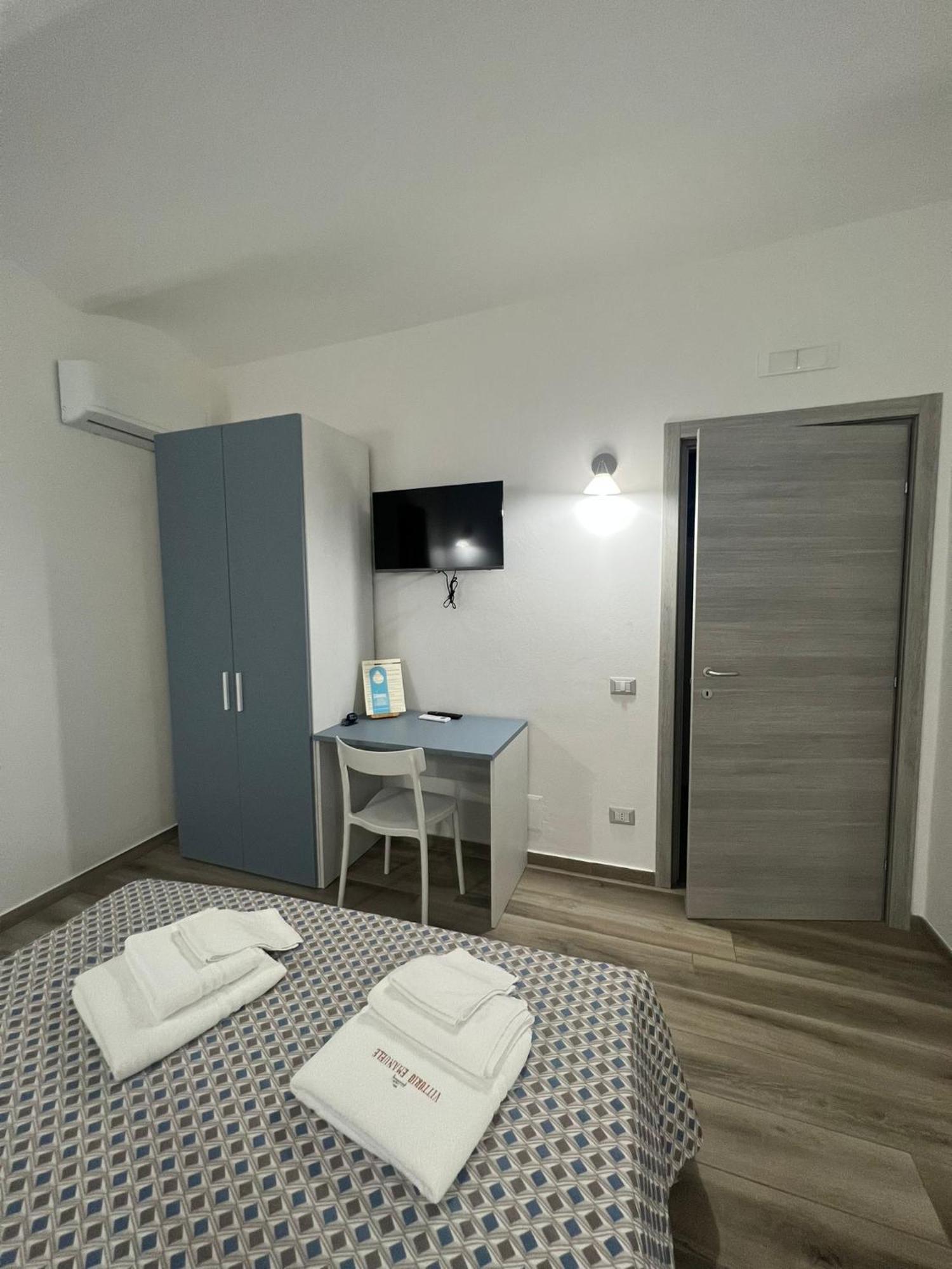 B&B Vittorio Emanuele Чиро-Марина Экстерьер фото